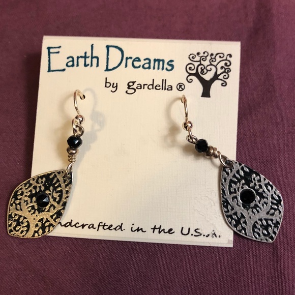 Earrings with Crystals and Tree Pattern - Picture 2 of 3